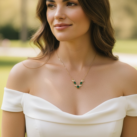 Emerald Véra Necklace
