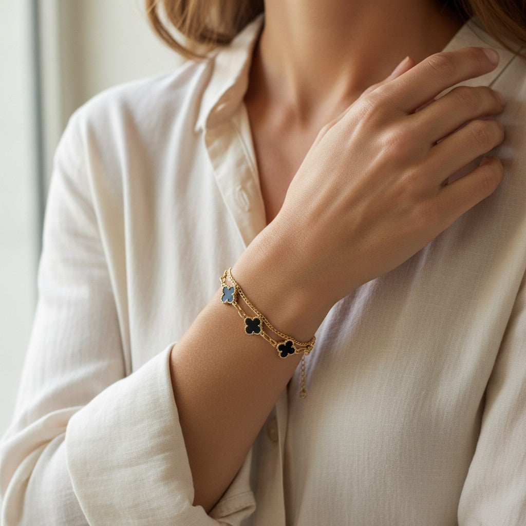Noir Clover Chain Bracelet